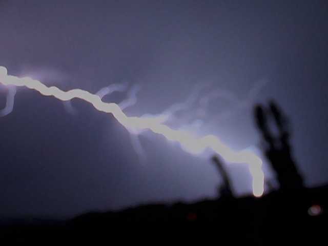 Nchtliches Gewitter mit Blitz